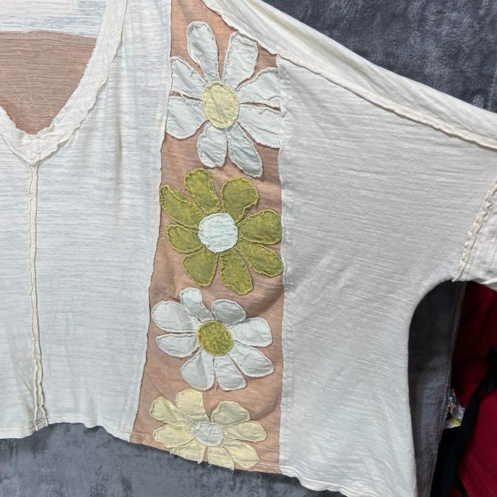 Oli & Hali Floral Applique Oversized Cotton Top Cream Peach Boho Small Hippie - Picture 3 of 13